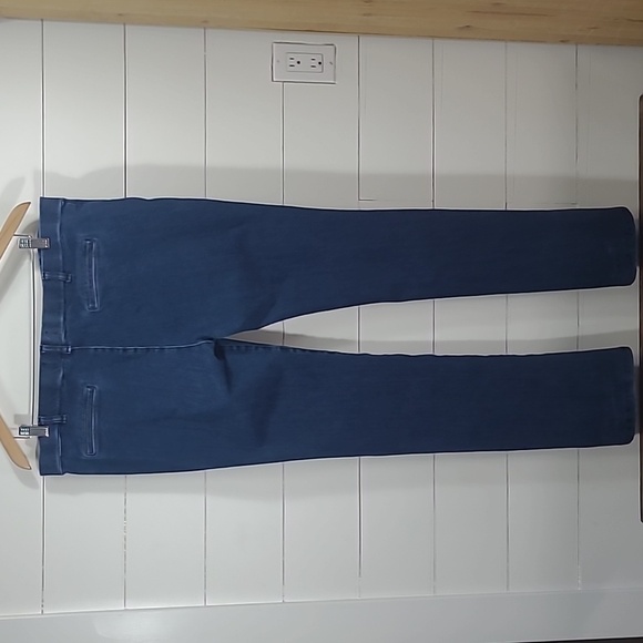 Betabrand Jeans Women's sz 2X Long Pull On Straight Leg Mid Rise Denim Jeans - Picture 5 of 10